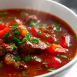 Deftige Low Carb Gulaschsuppe ohne Kartoffeln – Schnell & Lecker