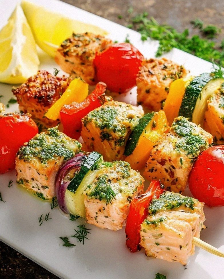 Lachs-Spieße mit Gemüse