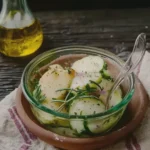 Mairübchensalat mit Gurke für frische Sommergerichte