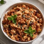 Protein Granola mit Erdnussbutter und Samen - Gesund & Lecker!