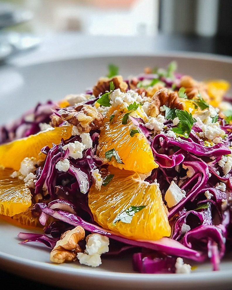 Rotkohlsalat mit Orangen, Feta und Walnüssen - frisch genießen! – Schritt 1